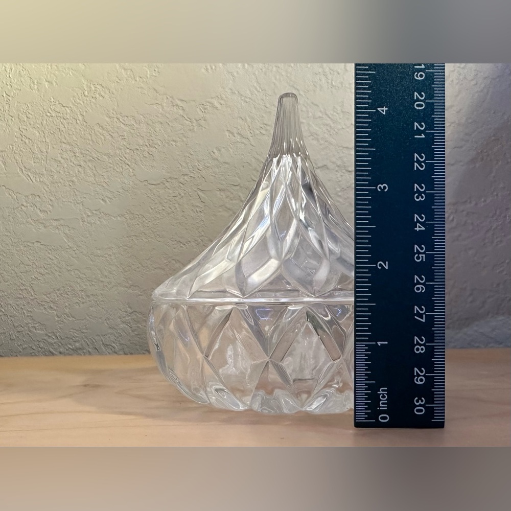 🍫 Shannon Crystal Hershey Shaped Candy Dish - Picture 8 of 8